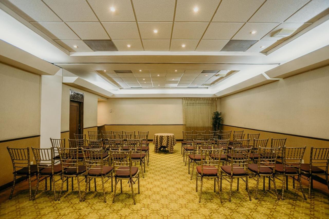 Hotel Calafia Мехикали Екстериор снимка