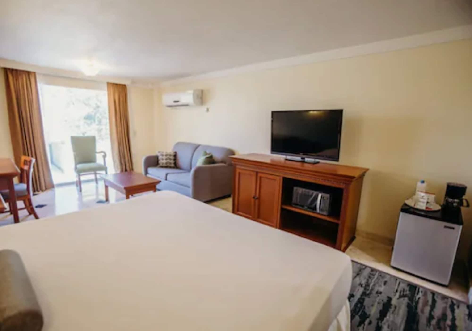 Hotel Calafia Мехикали Екстериор снимка