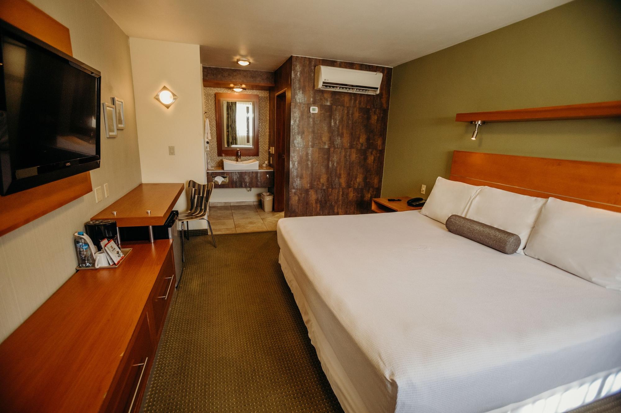Hotel Calafia Мехикали Екстериор снимка