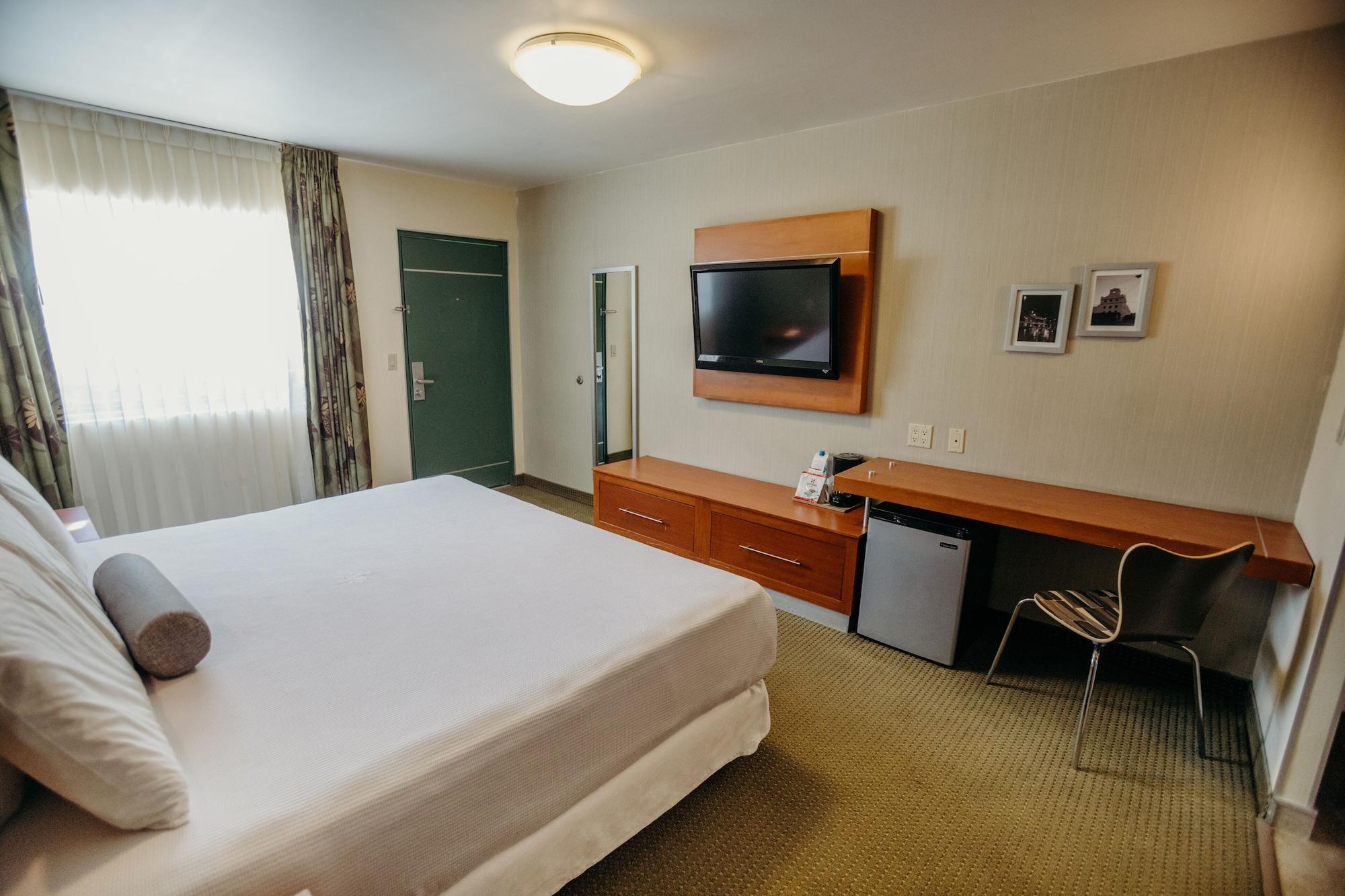 Hotel Calafia Мехикали Екстериор снимка