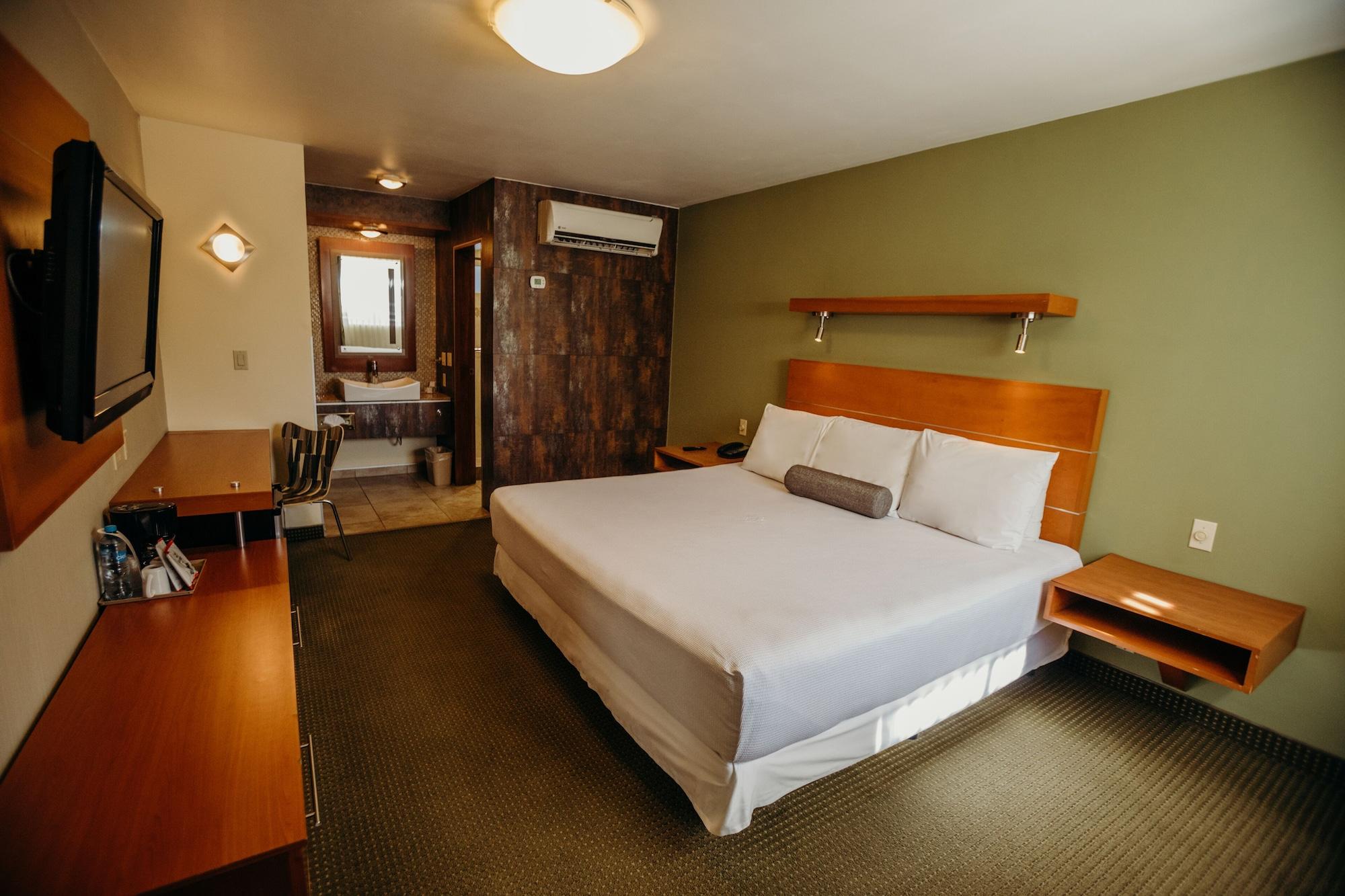 Hotel Calafia Мехикали Екстериор снимка