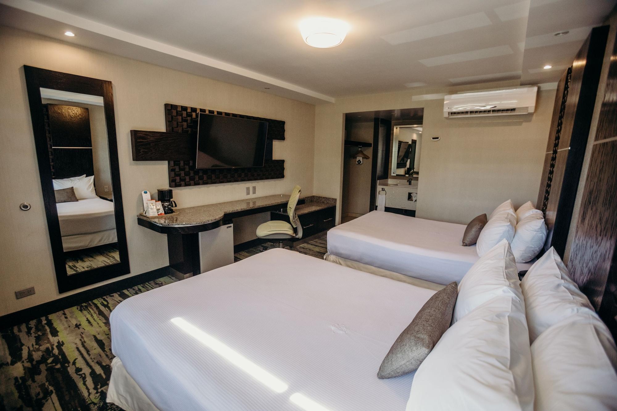 Hotel Calafia Мехикали Екстериор снимка