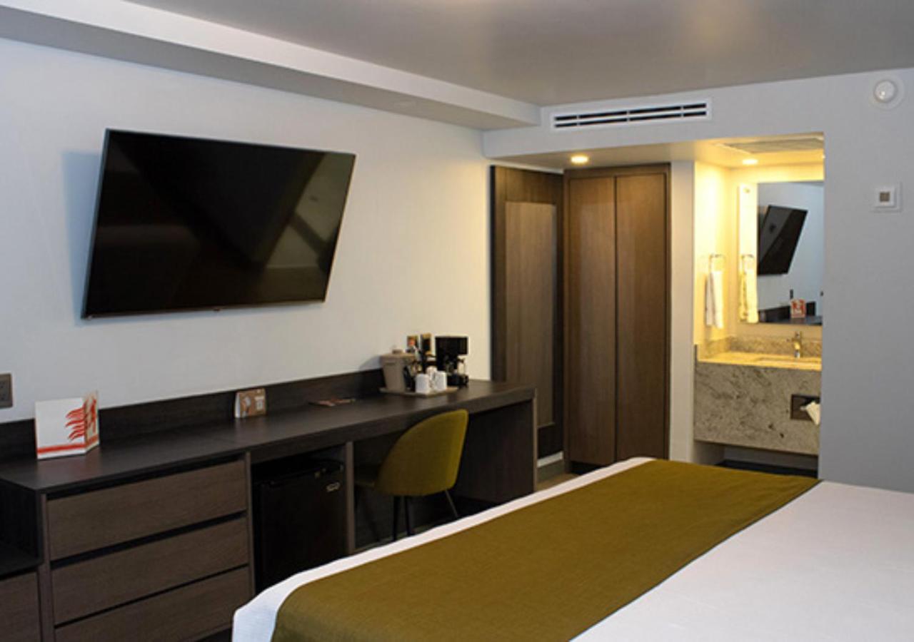 Hotel Calafia Мехикали Екстериор снимка